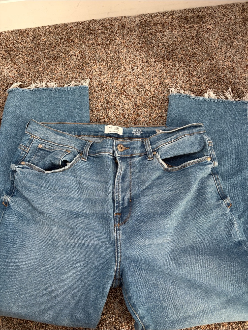 Kensie Women’s Light Blue Denim Jeans- High Rise